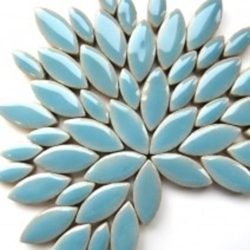 Ceramic Petals - Azure H172