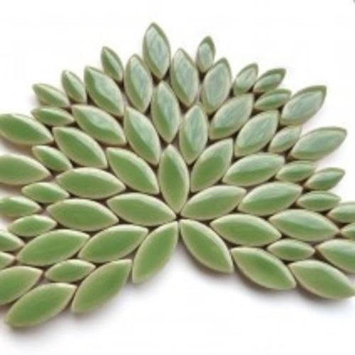 Ceramic Petals - Jade H142