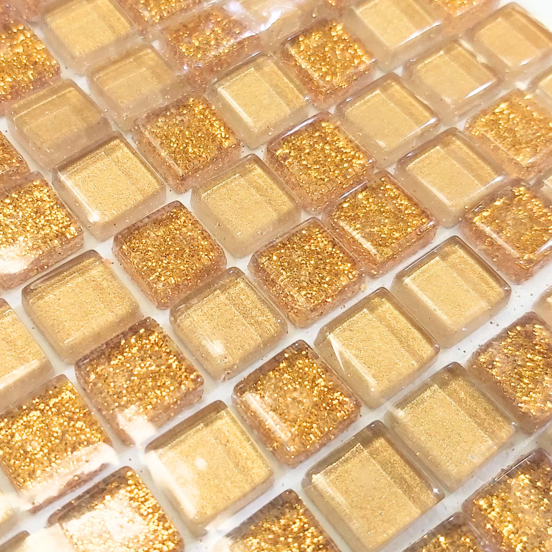 10mm Glitter - Gold  - 81 Tiles