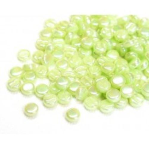 8mm Round Pearlised Darling Dots