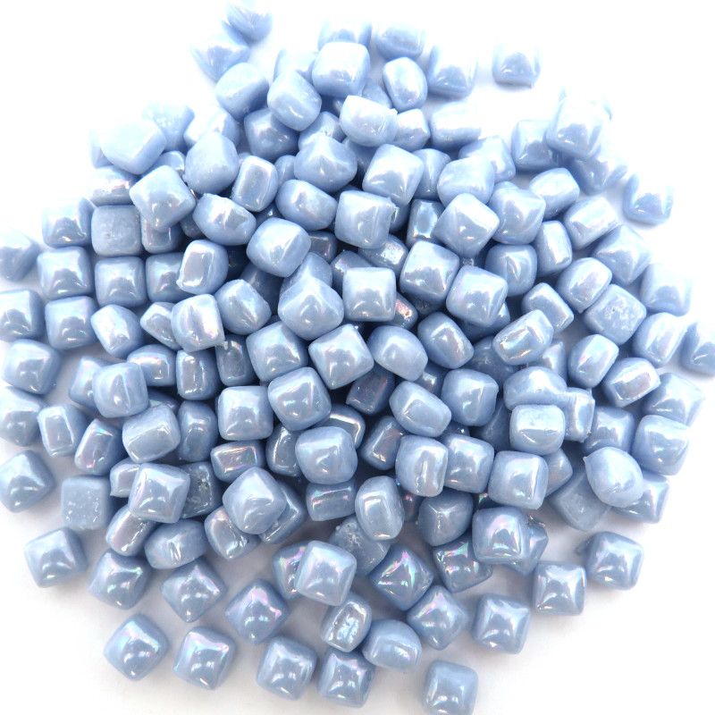 Iridised Micro Cubes 4.8mm - Pale Blue HW72